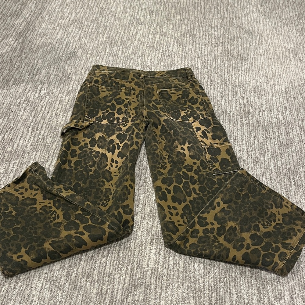 RSQ Leopard Print Women Straight/wide Leg Jeans - Brown and Black size 24 - Picture 3 of 9